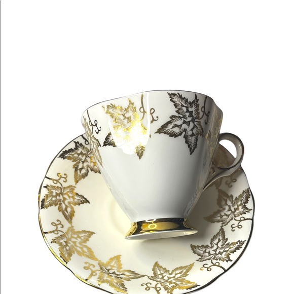 Vintage Royal Winton Gold floral tea cup & saucer bone china England - Picture 4 of 12